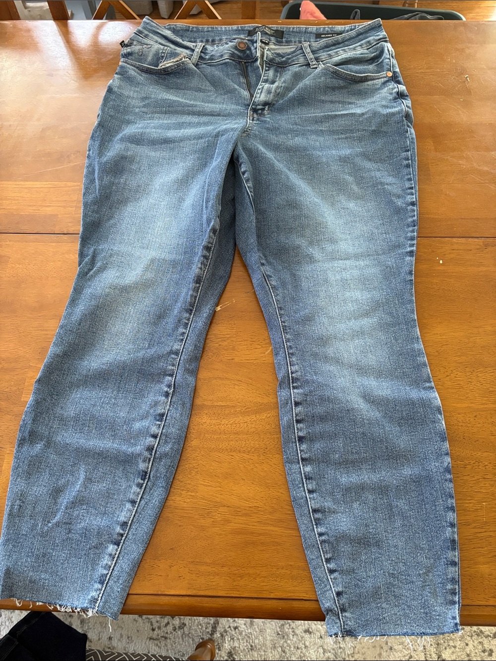 Judy Blue Mid-Blue Straight Leg Jeans